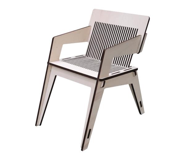 Houten stoelen, krukjes en banken